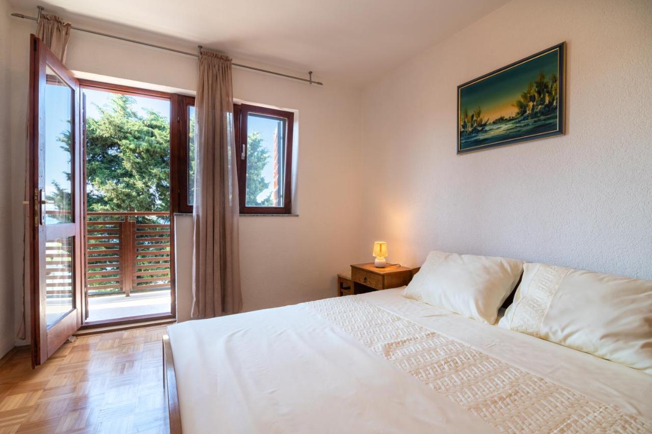 Beachfront Apartments Calm Sea Preko Buitenkant foto